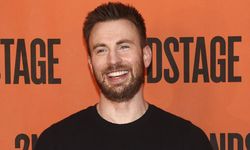 Dünyaca ünlü oyuncu Chris Evans sessiz sedasız evlendi!