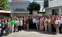 İYİ’ler İzmir’de Andımızı okudu; hükümete seslendi: Sözünüzü tutun!