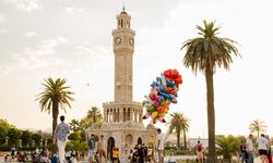 İzmir'in Simgesi: Saat Kulesi