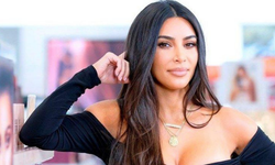 Kim Kardashian tatilde! Minicik bikinin fiyatı şoke etti