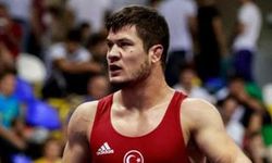 Milli güreşçi Ali Cengiz'den tarihi başarı! Altın madalya Türkiye'nin