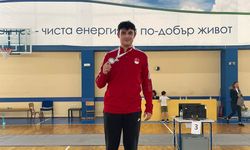 Tolga Aslan, Bulgaristan'da gümüş madalya kazandı