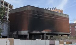 Ulus'ta kullanılmayan binada çıkan yangın söndürüldü