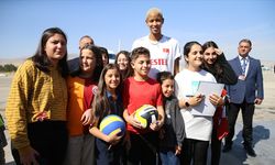 A Milli Kadın Voleybol Takımı oyuncusu Melissa Vargas Malatya'da