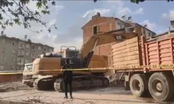 Feci olay: İş makinesi ile kamyonun arasında kalan işçi öldü