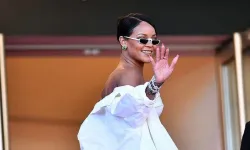 Rihanna sahneye dönüyor: 40 milyon dolarlık anlaşma yaptı