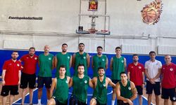 Sakarya Büyükşehir Basketbol hazırlık turnuvasında kupayı kazandı