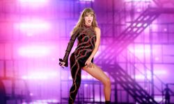 Taylor Swift, sevgilisi Travis Kelce ile birlikteliğini ilan etti