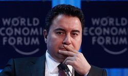 Ali Babacan Prof. Dr. Ergun Özbudun’un cenaze törenine katıldı