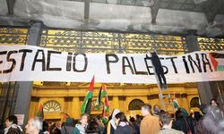 Barselona'da Filistin'e destek gösterisi: İstasyon işgal edildi