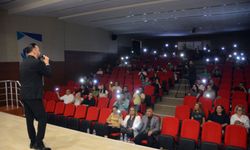 Büyükelçi Naciye Gökçen Kaya, Ege Üniversitesi'nde Türkiye'nin Dış Politikası'nı anlattı
