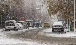 Erzurum'da bazı ilçe ve kırsal mahallerde eğitime bir gün ara verildi