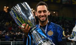 Hakan Çalhanoğlu, Serie A tarihine geçti