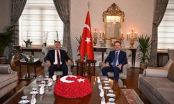 İzmir Valisi Elban, Manisa Valisi Ünlü'yü ziyaret etti