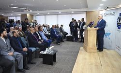 Ticaret Bakanı Bolat, "Ticaret Ahlakı ve Üreten Türkiye" panelinde konuştu