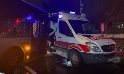 Bahçelievler'de ambulans ve İETT otobüsü çarpıştı