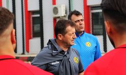 Eskişehirspor'da teknik direktör ayrılığı