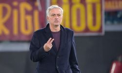 Galatasaray Mourinho'nun kararını bekliyor