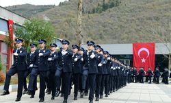 Karadeniz'de 3 ilde eğitimini tamamlayan 1212 polis adayı yemin etti