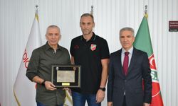 Karşıyaka Medical Point’te Gökhan Öner, galibiyetle başladı