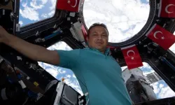 Astronot Alper Gezeravcı "gMetal" deneyini yaptı