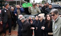 Sanatçı Hülya Yiğitalp'in oğlu Yiğit Tokbey'in cenazesi toprağa verildi