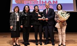 Usta oyuncu Perihan Savaş Denizlili kadınlarla buluştu