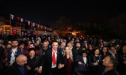 Doğduğu mahallede miting gibi buluşma: Kendimi tamamen size emanet ediyorum