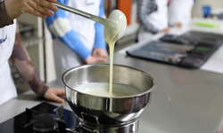 Diyarbakır’da kursiyerler, yöresel ve dünya mutfağı lezzetlerini öğreniyor