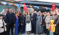 Şenlik havasında büro açılışı! Gökçekaya: Çiğli’nin durumu ortada!