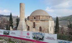 Tarihi Kurşunlu Cami’de restorasyon hızla ilerliyor