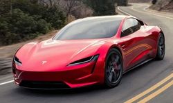 Yeni Tesla Roadster için tarih verildi
