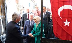 Bakan Göktaş'tan İzmir'de şehit ailesine taziye ziyareti