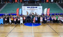 Basketbolda grup maçları heyecanı Denizli'de yaşandı