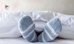 Çorapla uyumak zararlı mı?