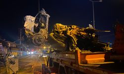 Diyarbakır’da beton direğe çarpan sürücü hayatını kaybetti