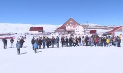 Hesarek Kayak Merkezi'ni 5 haftada 40 bin kişi ziyaret etti