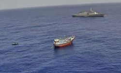 Korsanların esir aldığı İran gemisi kurtarıldı