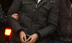 İzmir’de araç kundaklayan şahıs tutuklandı