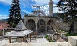 Birçok badire atlatan Osmanlı'nın 508 yıllık camisi, tarihe tanıklık ediyor