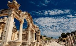 Efes antik kenti: Tarih ve arkeoloji dolu bir keşif