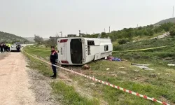 Gaziantep'te yolcu midibüsü devrildi: 1 ölü, 7 yaralı