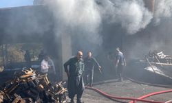 Mersin'de depo yangını söndürüldü