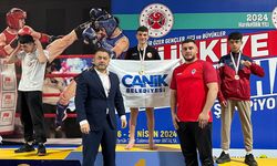 Muaythai sporcusu Yiğit Keskin, Türkiye şampiyonu oldu
