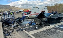 Otomobiller çarpıştı: 2’si ağır 8 yaralı