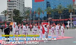 İzmir’de 19 Mayıs coşkusu gençlerin heyecanıyla tüm kenti sardı