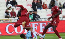 Trendyol Süper Lig: Sivasspor-RAMS Başakşehir ilk yarı sonuçlandı