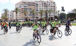 İzmir'de sağlıklı yaşam için pedalladılar