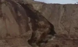Erzincan İliç'te kontrollü toprak kayması