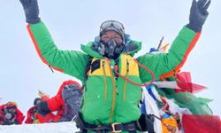 Everest'e 29 kez tırmanarak dünya rekoru kırdı
